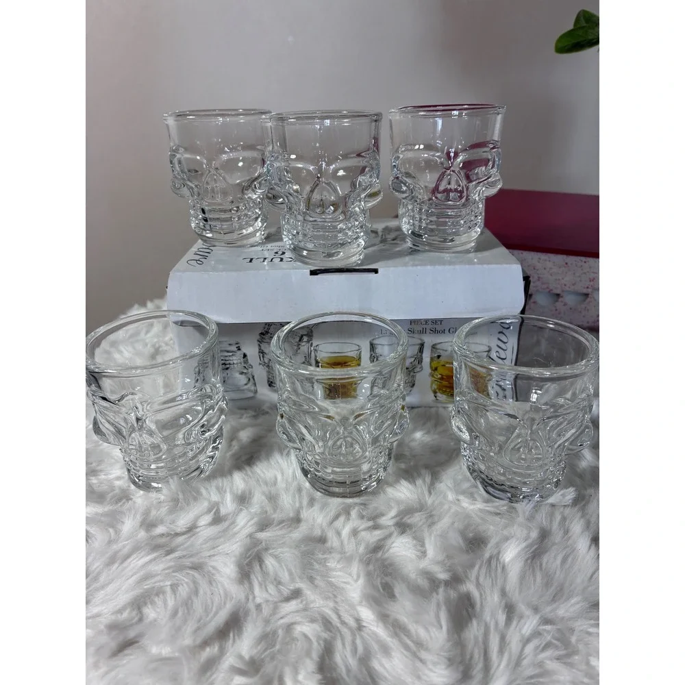Skull Shot Glass Set 6 Piece 1.7oz 50ml Clear Glass Gothic Barware Halloween